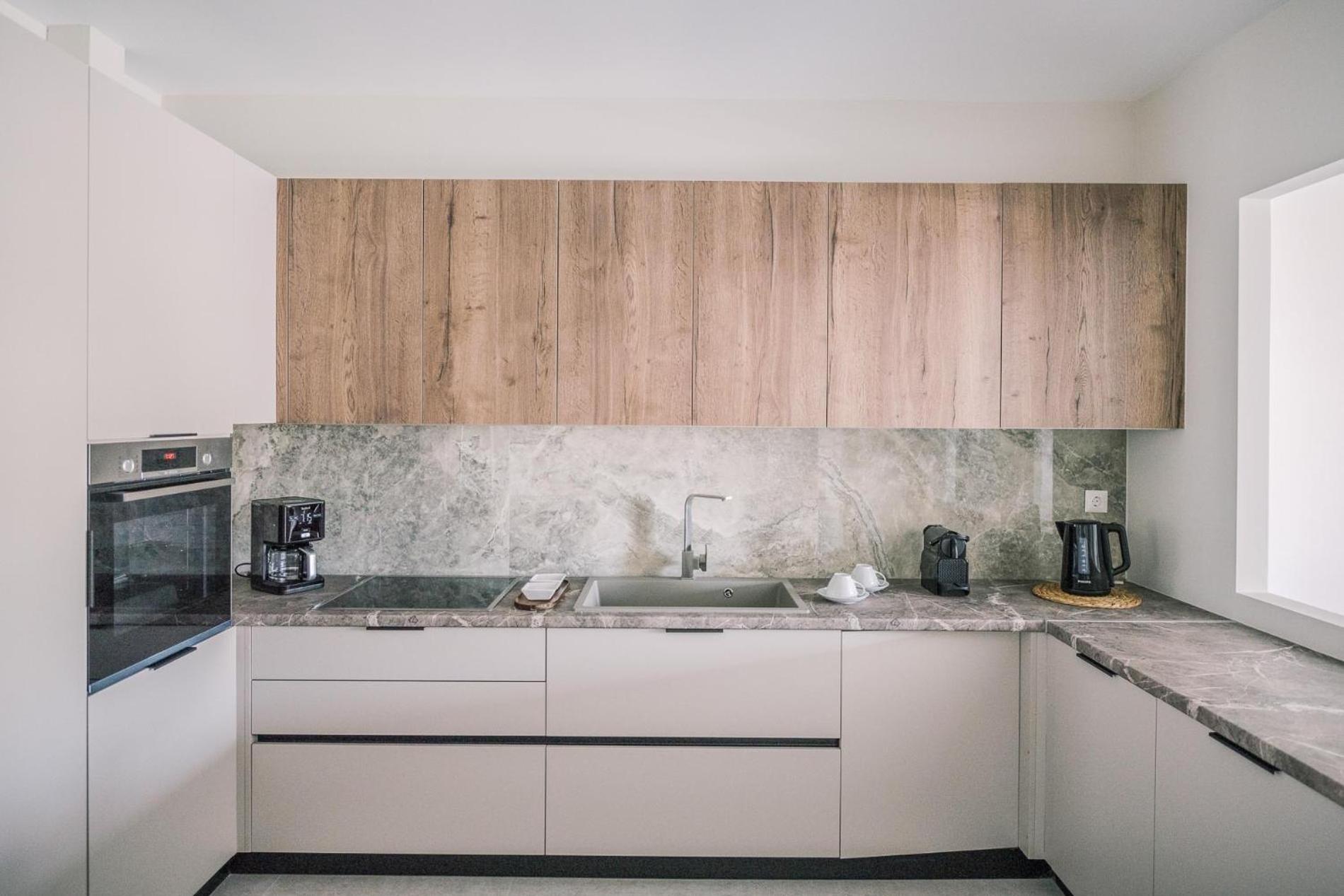Hama Luxury Seaside Apartments Corinto Esterno foto